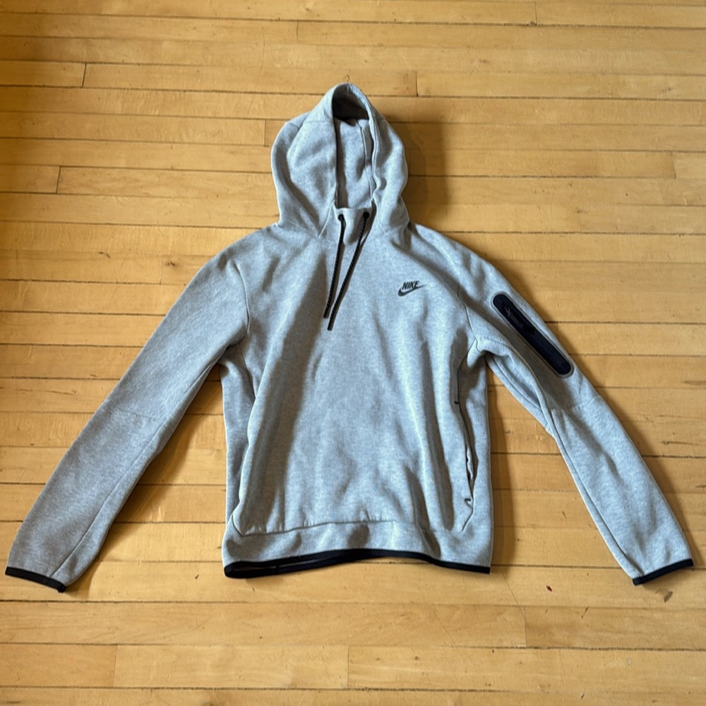 Nike Tech flecce grey hoodie size medium